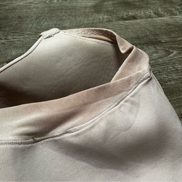 Vanity Fair Bra Size 44DD - Picture 5 of 6